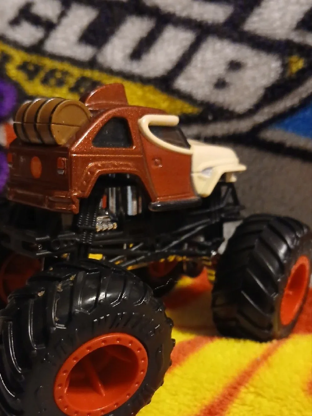 Donkey Kong Hot Wheeld Monster Truck Toy with Orange Rims Like New. No Pkg